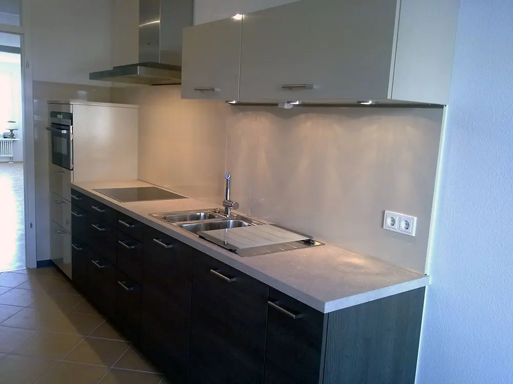 Von PIR fertig eingebaute Küche