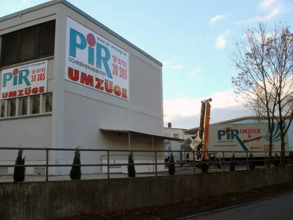 Bild der PIR Umzüge Lagerhalle / Geschäftsgebäude